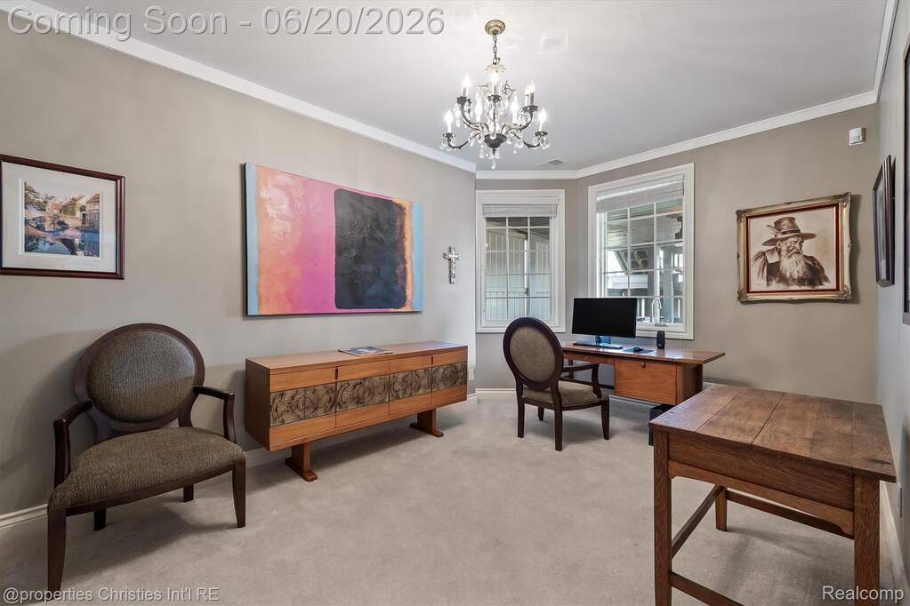 5 Bedroom Single Family Home/House's Image 37