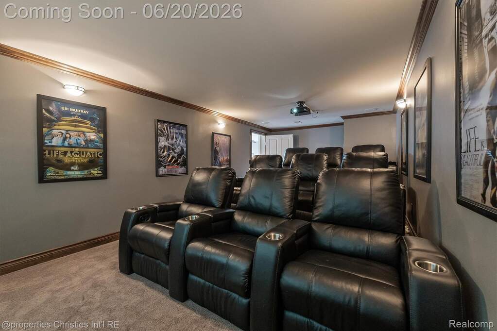 5 Bedroom Single Family Home/House's Image 39