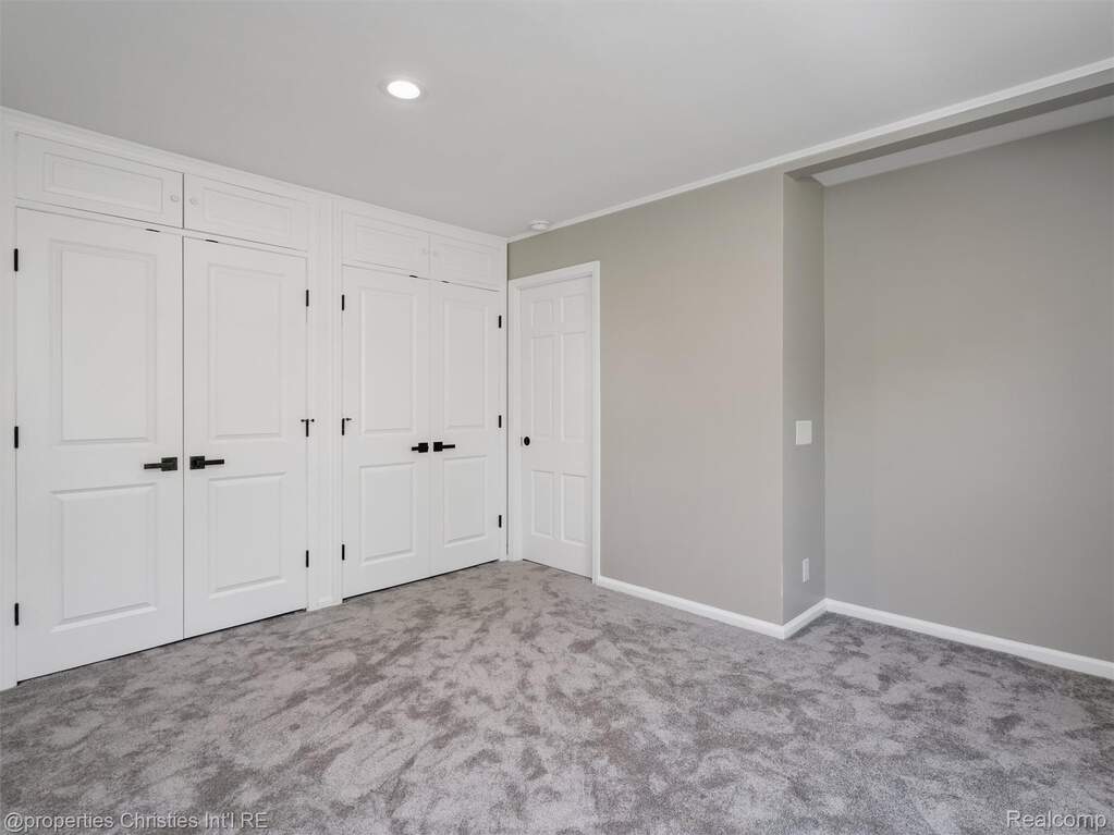 4 Bedroom Single Family Home/House's Image 20