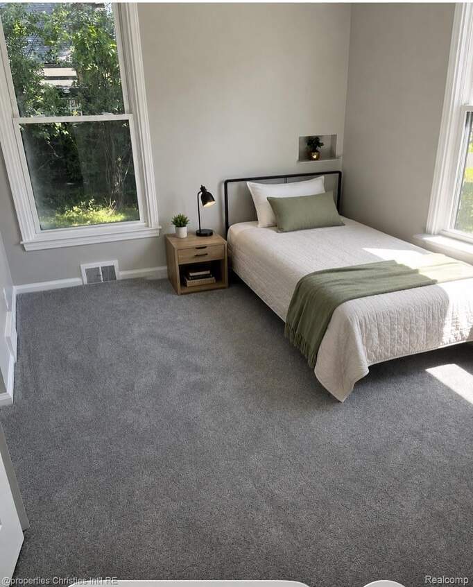 4 Bedroom Single Family Home/House's Image 21
