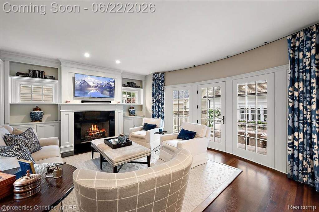 4 Bedroom Single Family Home/House's Image 16