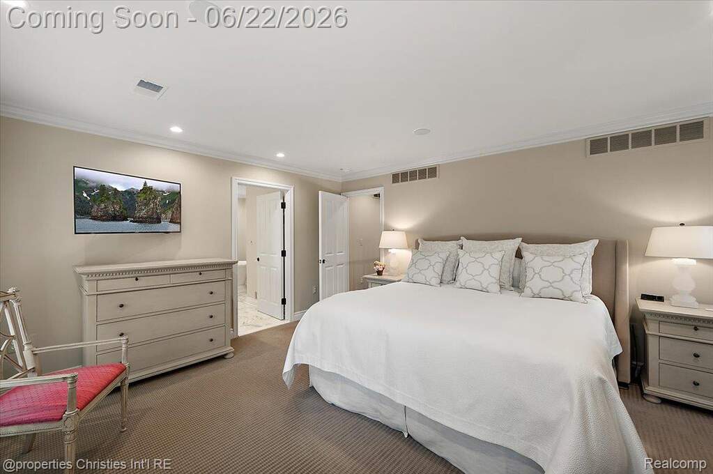 4 Bedroom Single Family Home/House's Image 26
