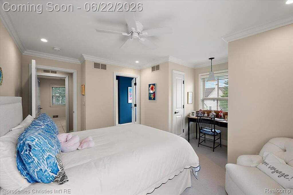 4 Bedroom Single Family Home/House's Image 32