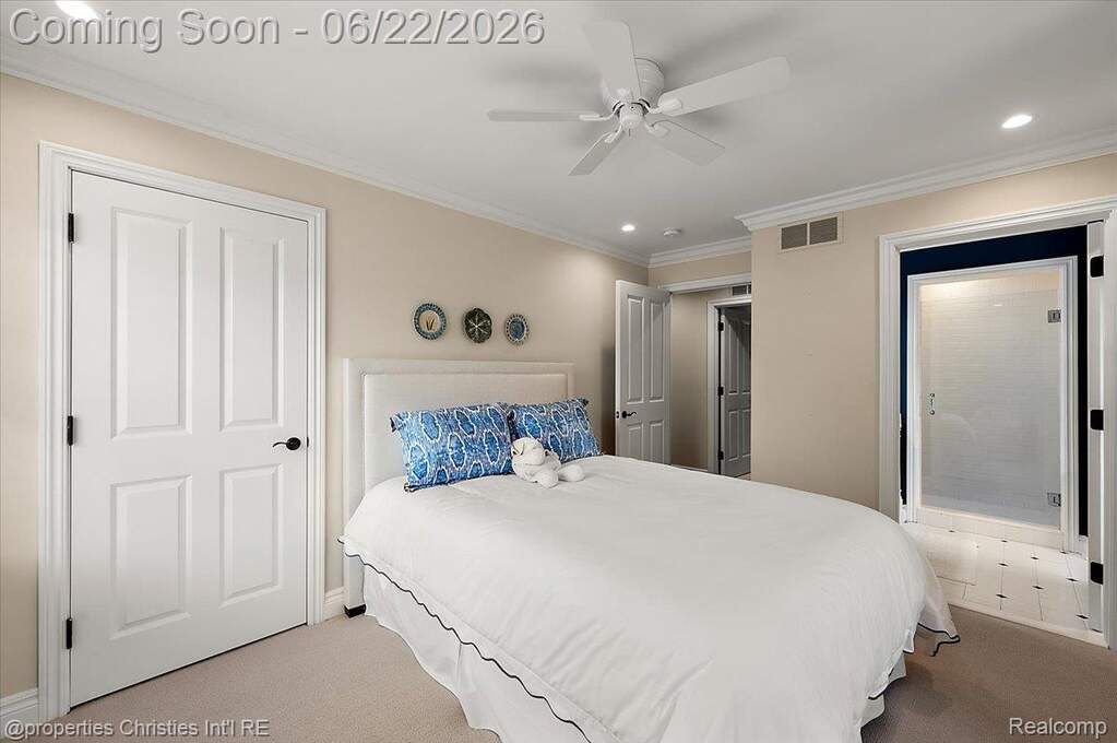 4 Bedroom Single Family Home/House's Image 33