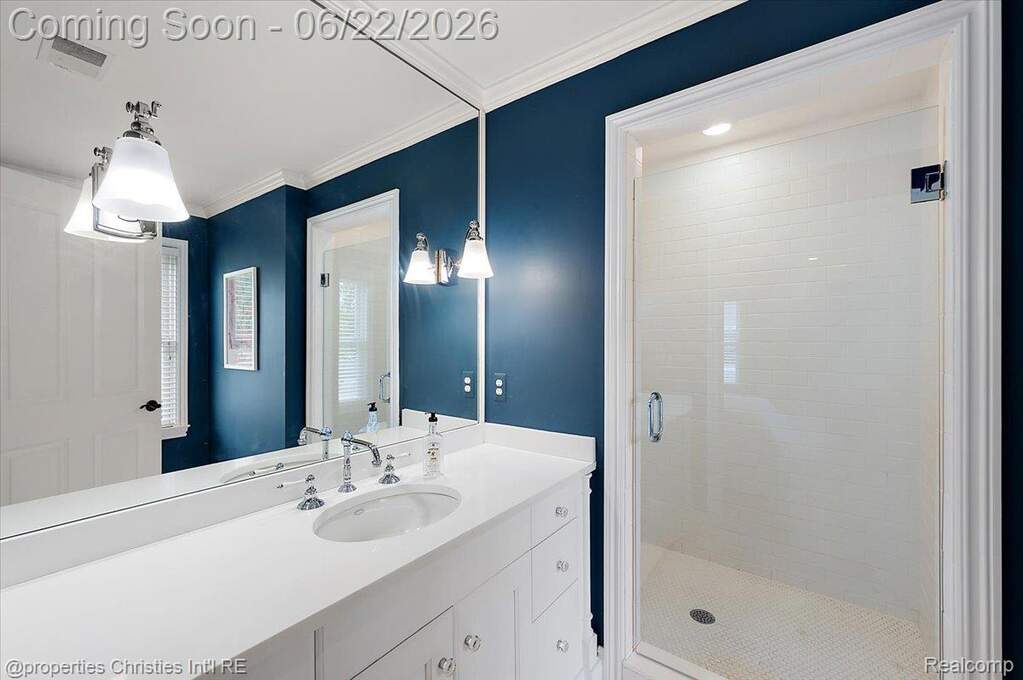 4 Bedroom Single Family Home/House's Image 35