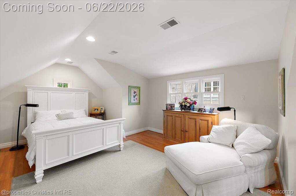 4 Bedroom Single Family Home/House's Image 41