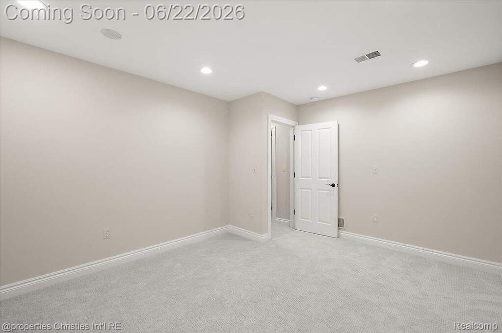 4 Bedroom Single Family Home/House's Image 46