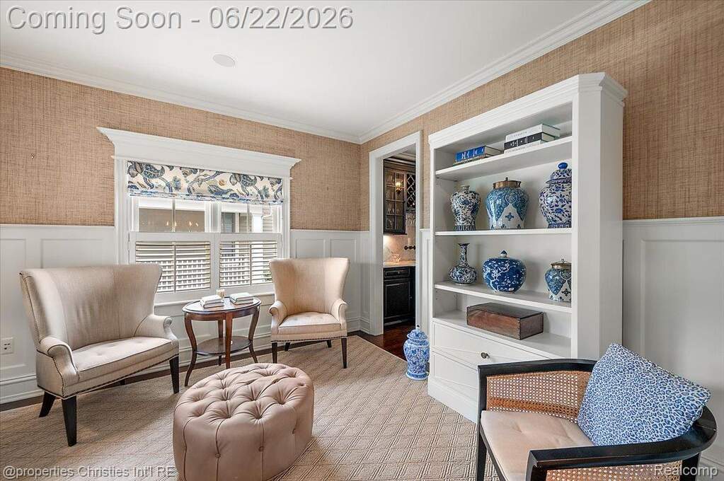 4 Bedroom Single Family Home/House's Image 3