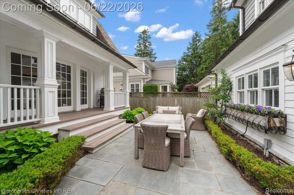 4 Bedroom Single Family Home/House's Image 61