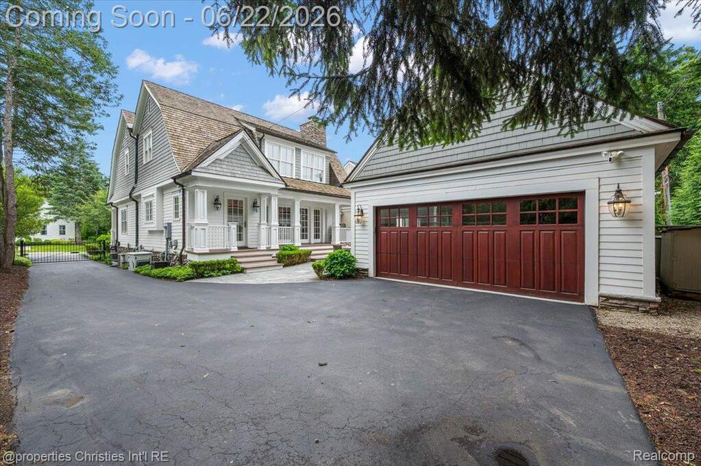 4 Bedroom Single Family Home/House's Image 62