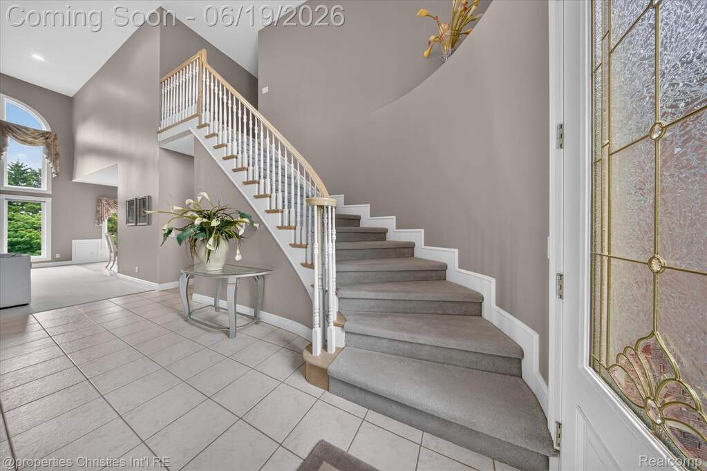 4 Bedroom Single Family Home/House's Image 7