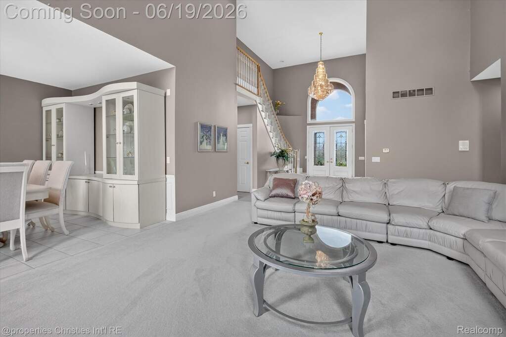 4 Bedroom Single Family Home/House's Image 10