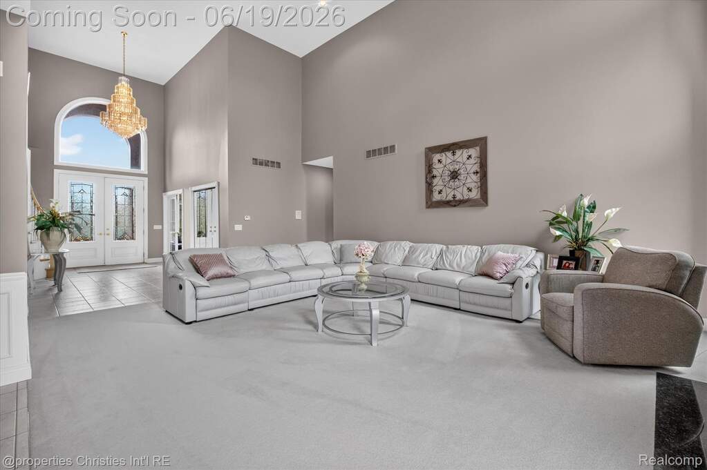 4 Bedroom Single Family Home/House's Image 11