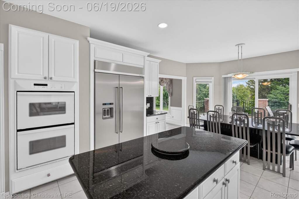 4 Bedroom Single Family Home/House's Image 17