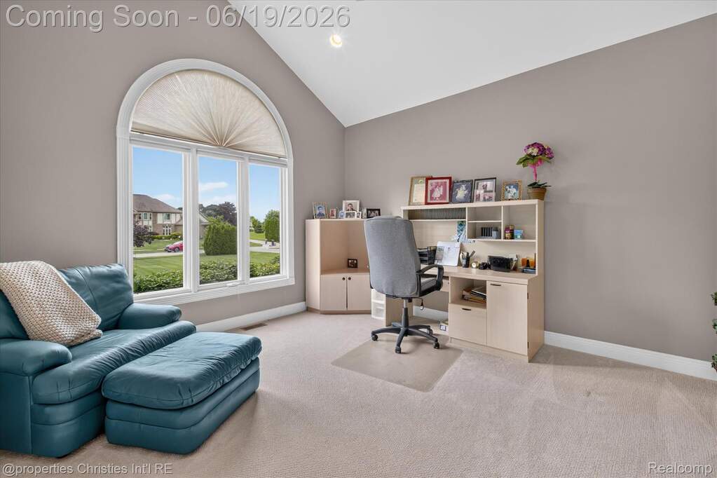 4 Bedroom Single Family Home/House's Image 22