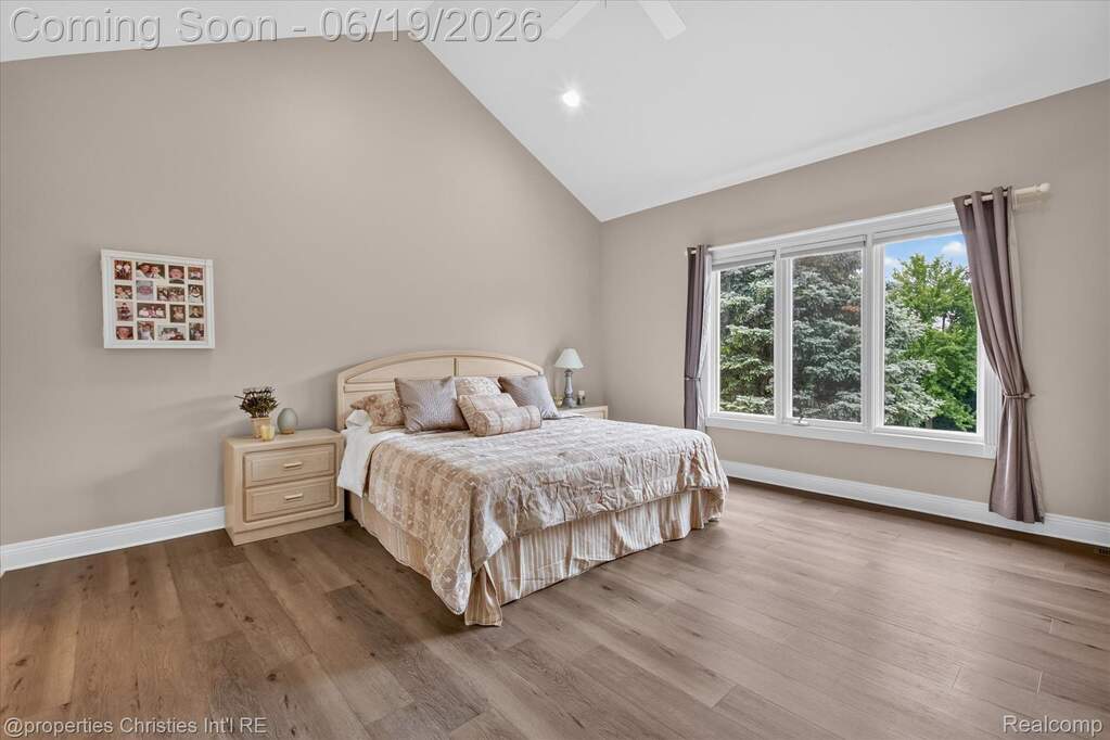 4 Bedroom Single Family Home/House's Image 24