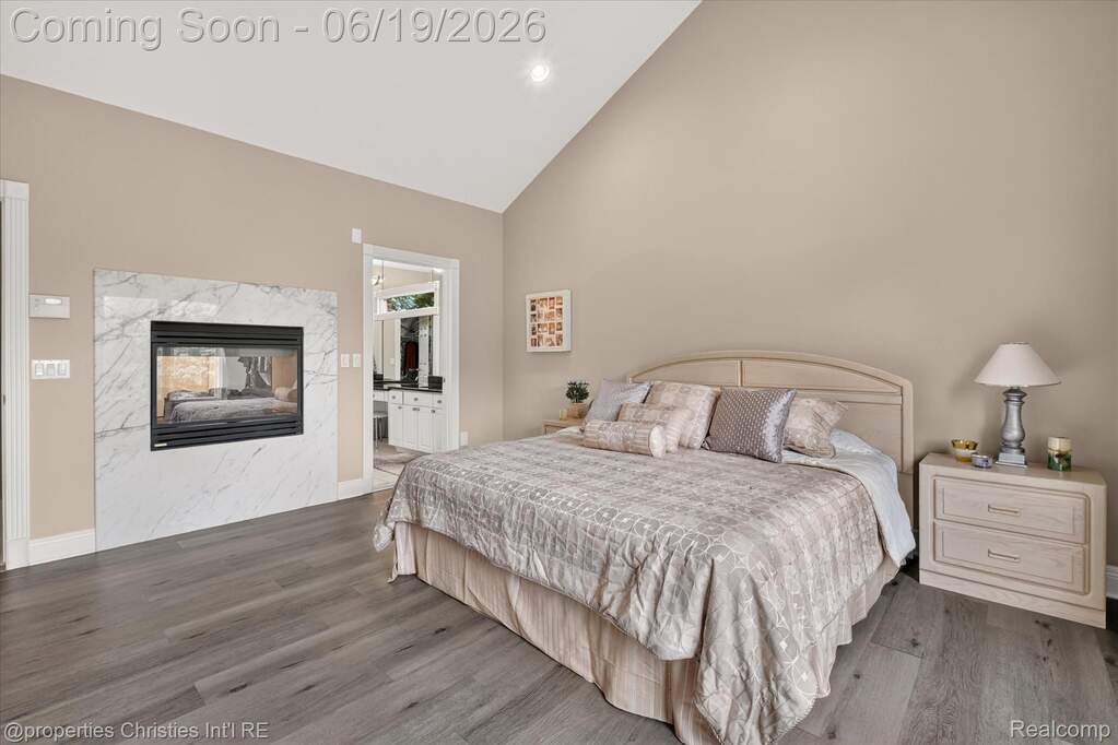4 Bedroom Single Family Home/House's Image 25