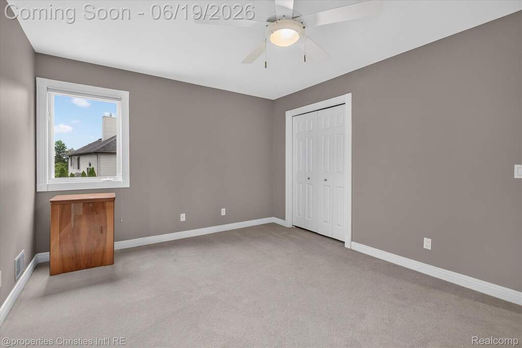 4 Bedroom Single Family Home/House's Image 33
