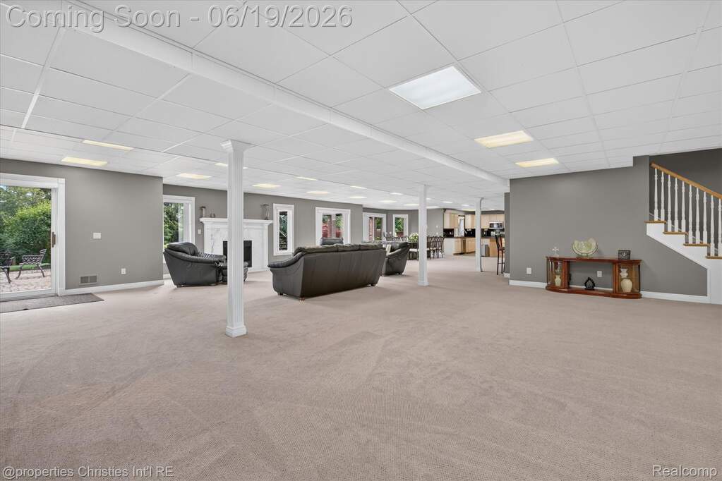 4 Bedroom Single Family Home/House's Image 46