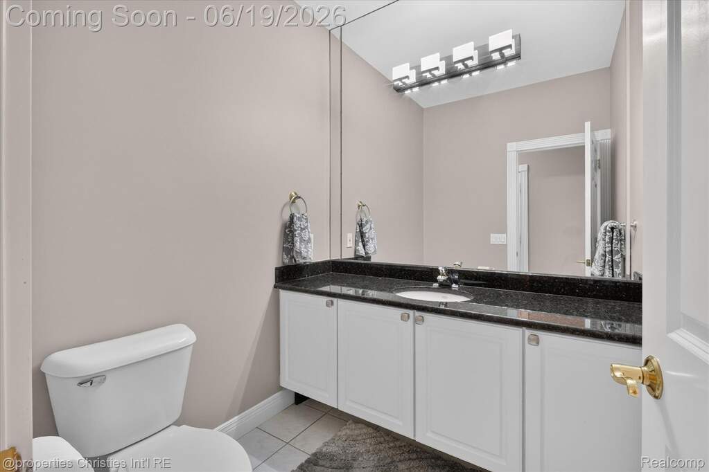 4 Bedroom Single Family Home/House's Image 60