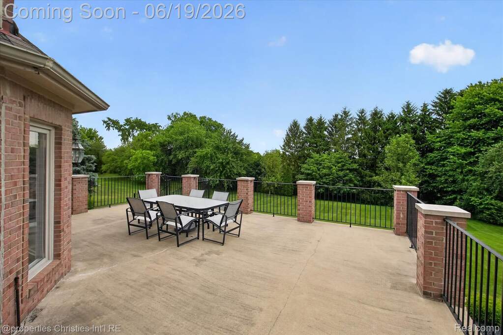 4 Bedroom Single Family Home/House's Image 63
