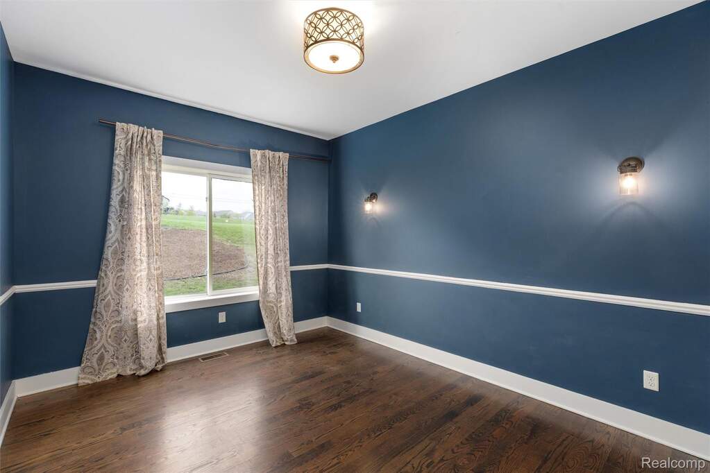 4 Bedroom Single Family Home/House's Image 14