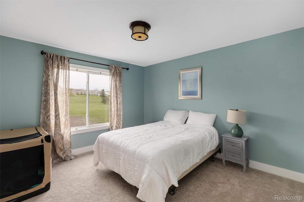 4 Bedroom Single Family Home/House's Image 19