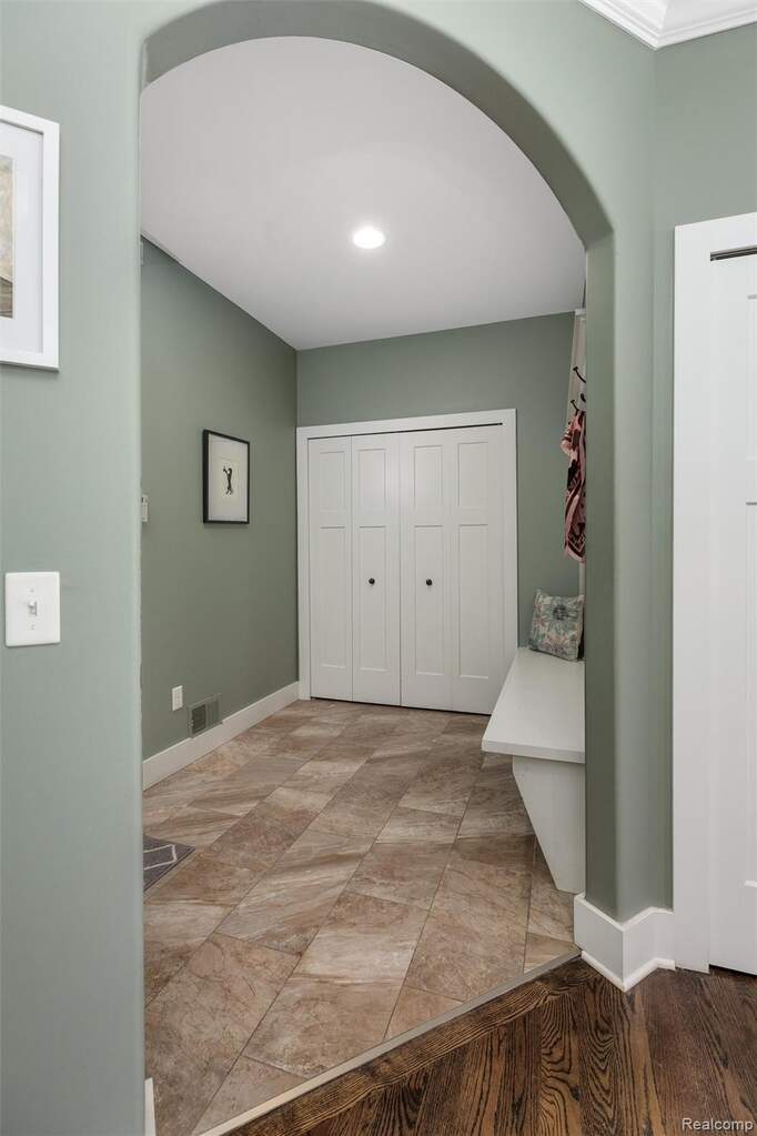 4 Bedroom Single Family Home/House's Image 4
