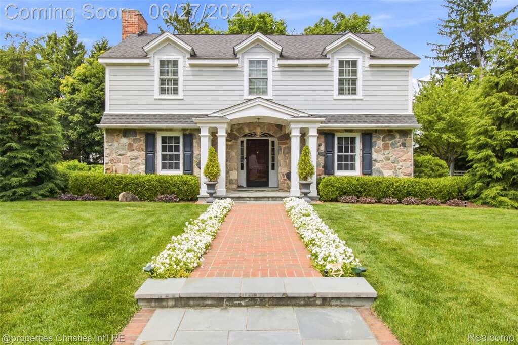 5 Bedroom Single Family Home/House's Image 39