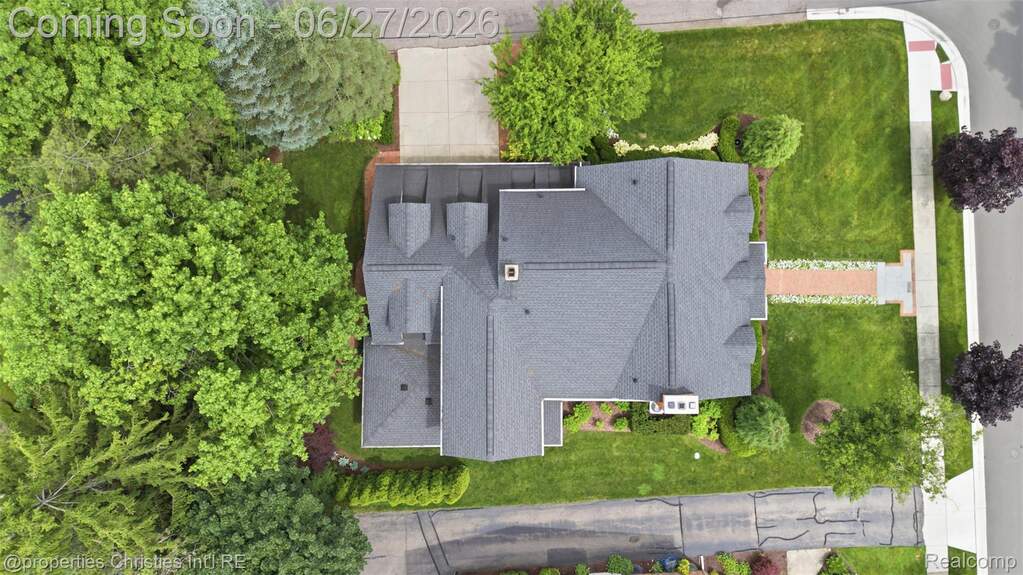 5 Bedroom Single Family Home/House's Image 45