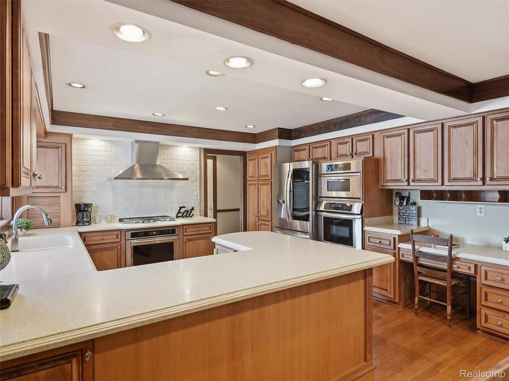 4 Bedroom Single Family Home/House's Image 13