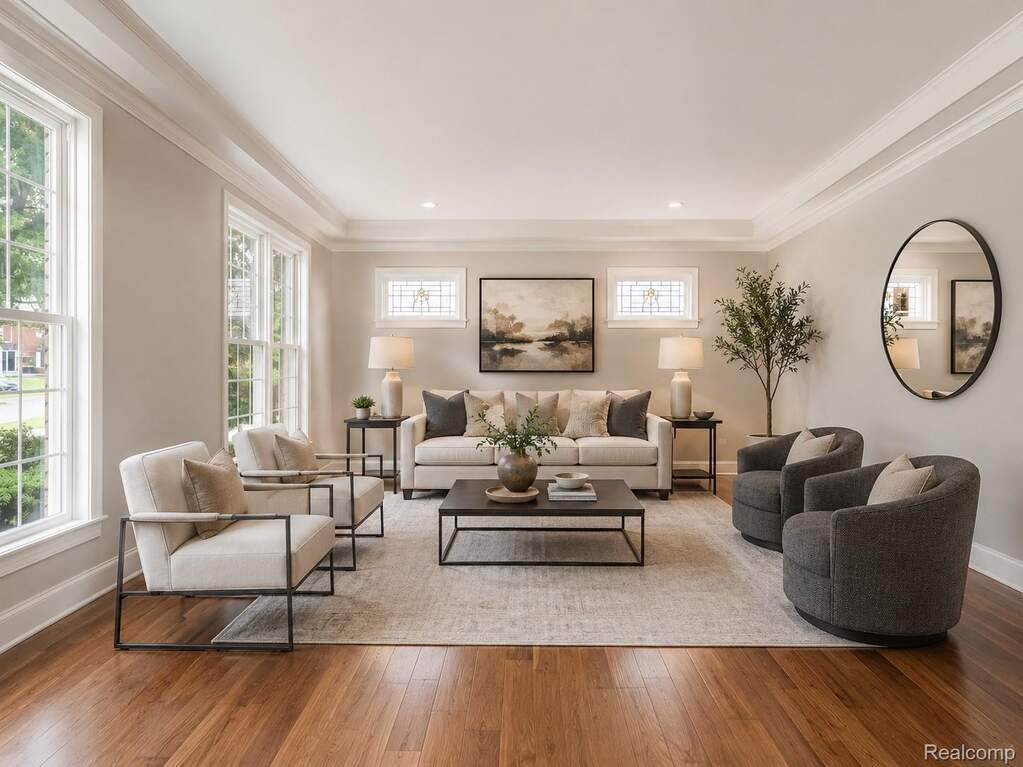 4 Bedroom Single Family Home/House's Image 3