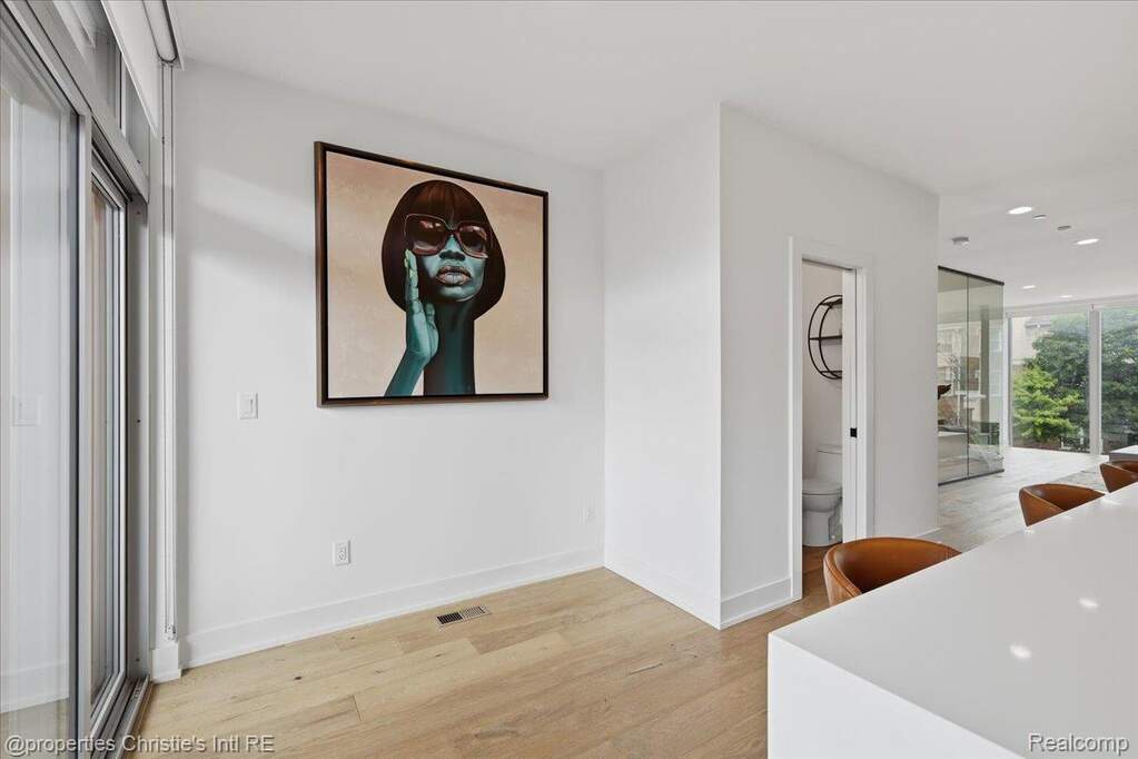 3 Bedroom Villa/Townhouse's Image 10