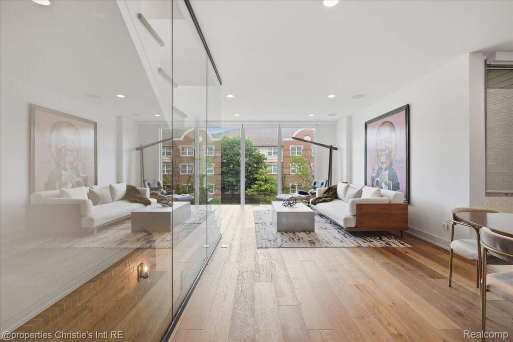 3 Bedroom Villa/Townhouse's Image 14