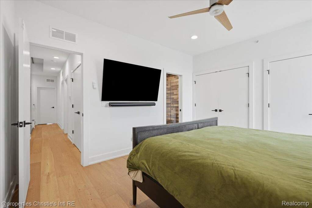 3 Bedroom Villa/Townhouse's Image 19