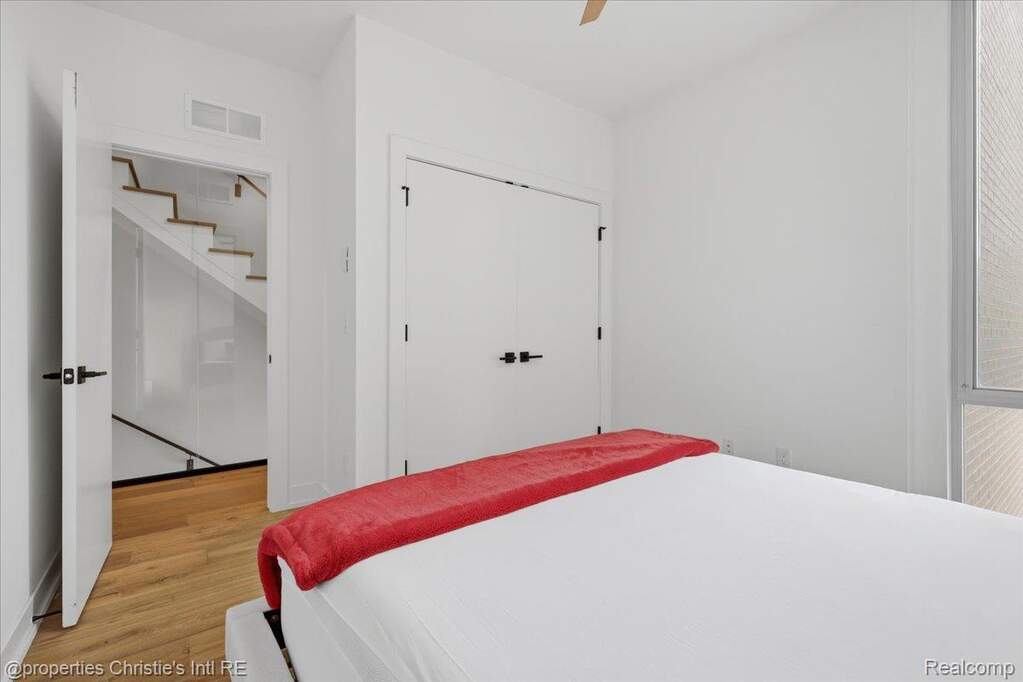 3 Bedroom Villa/Townhouse's Image 23