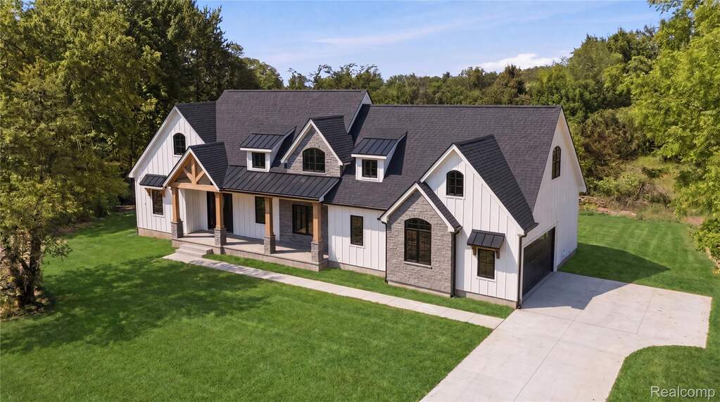 3 Bedroom Single Family Home/House's Image 6