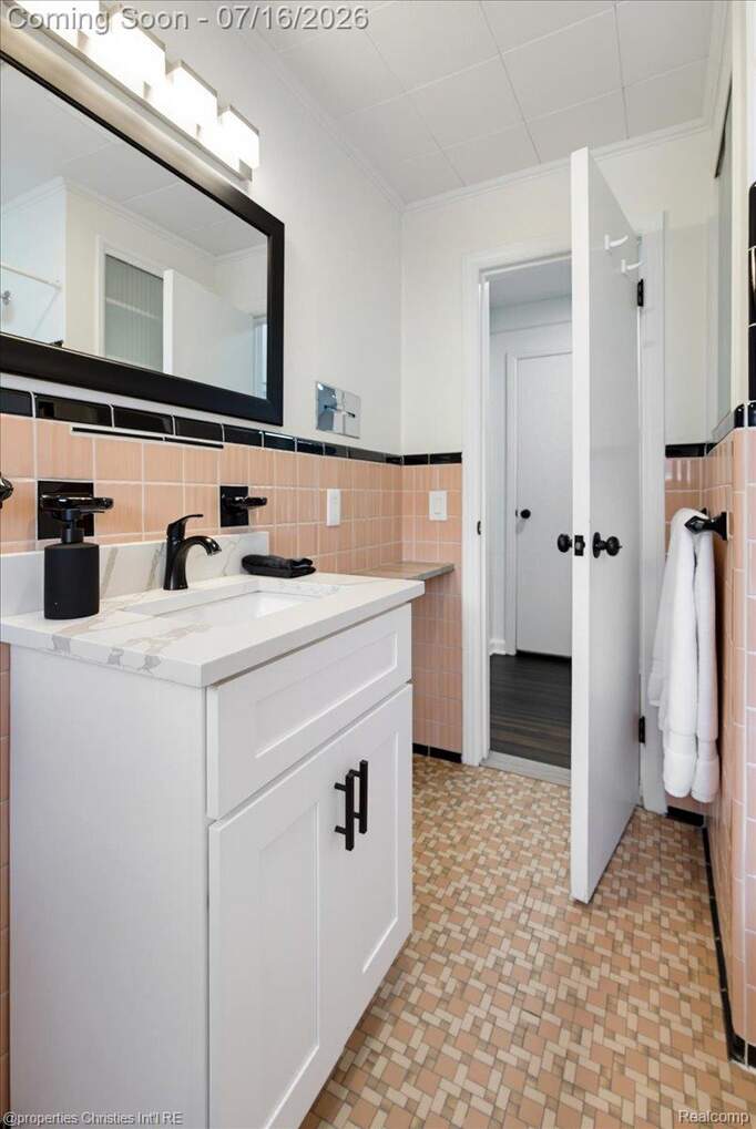 4 Bedroom Single Family Home/House's Image 20