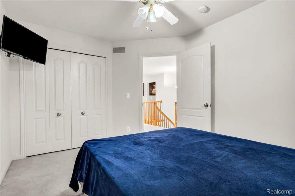 4 Bedroom Single Family Home/House's Image 16