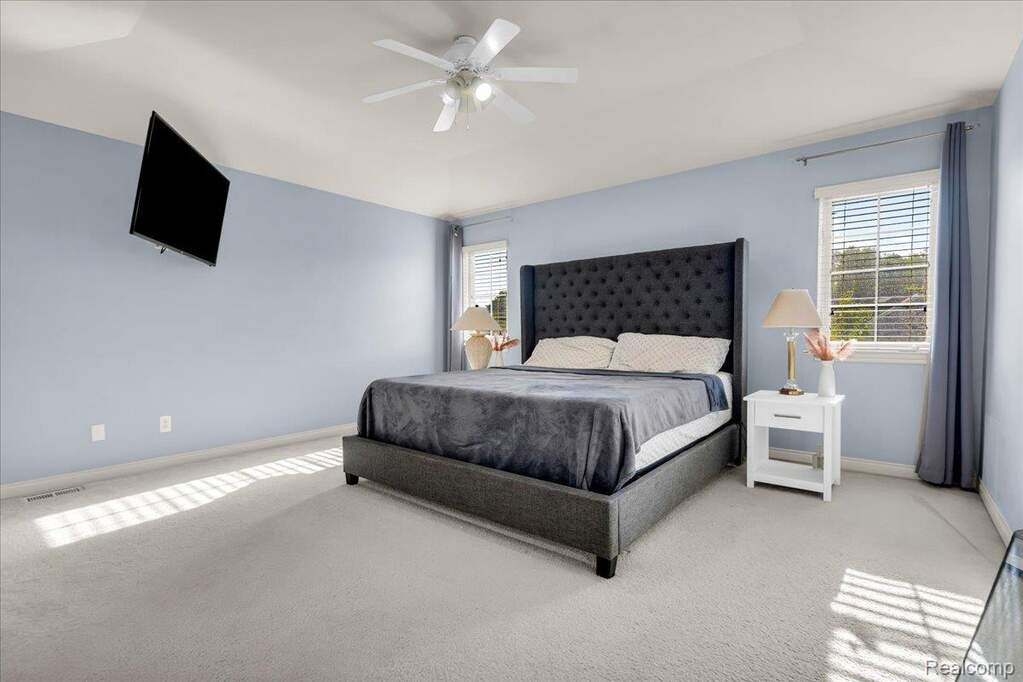 4 Bedroom Single Family Home/House's Image 20