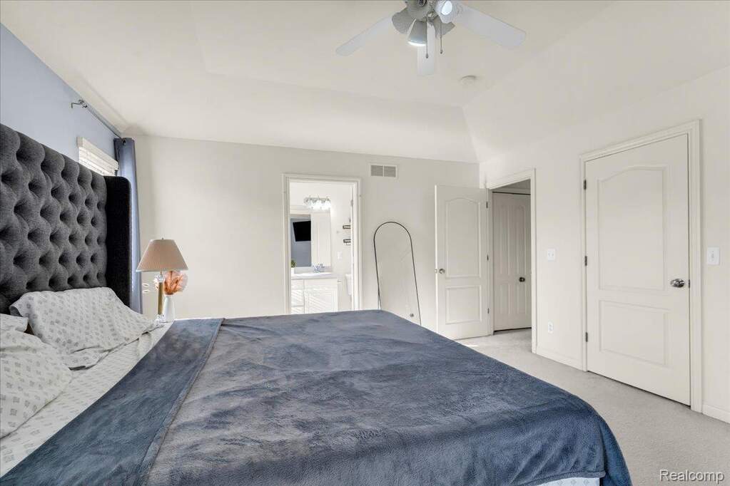 4 Bedroom Single Family Home/House's Image 23