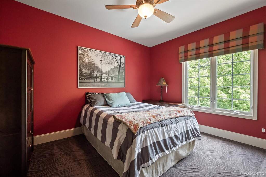 4 Bedroom Single Family Home/House's Image 36