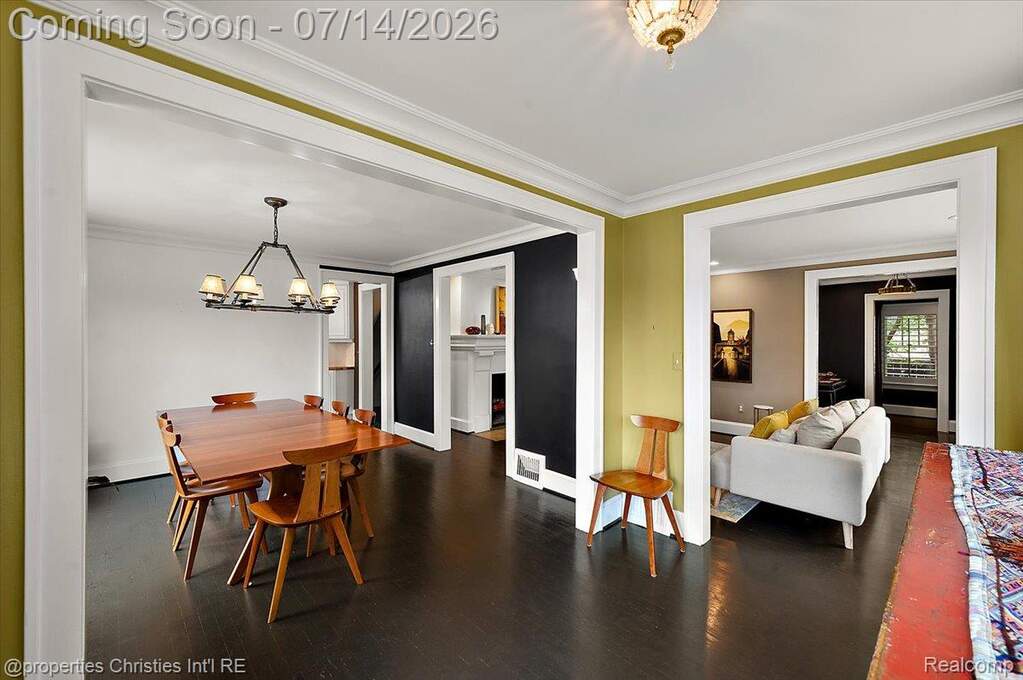4 Bedroom Single Family Home/House's Image 13