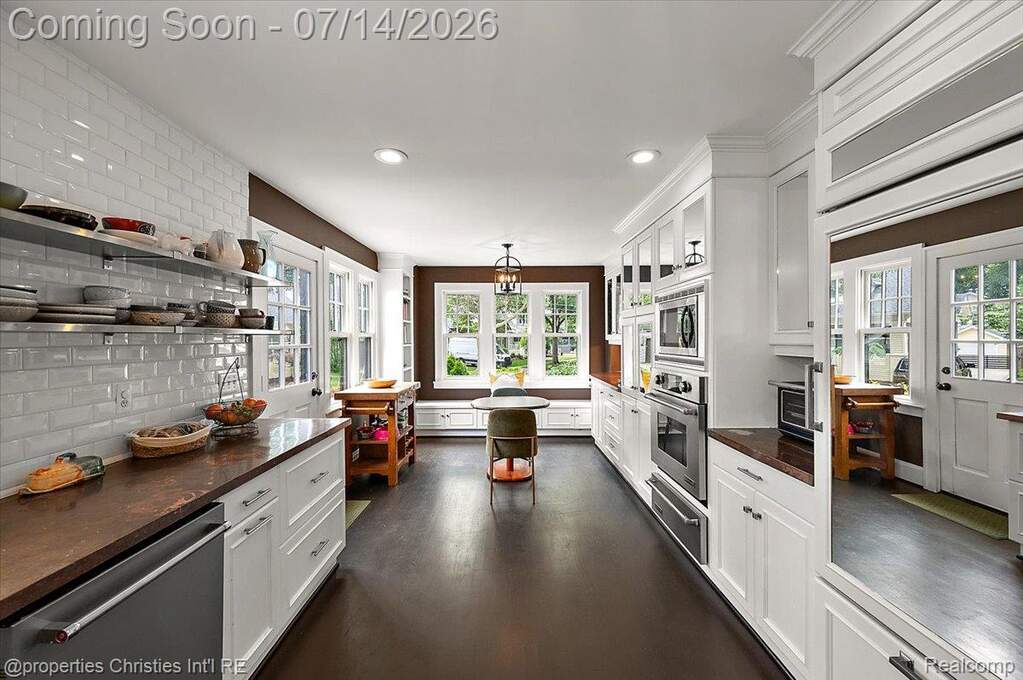 4 Bedroom Single Family Home/House's Image 20