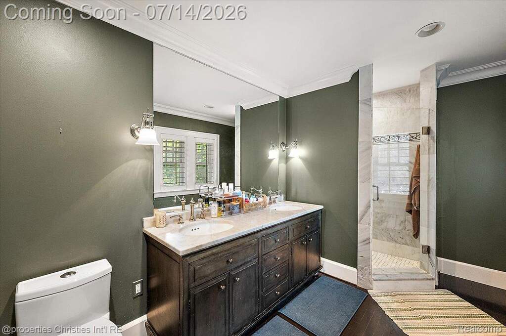 4 Bedroom Single Family Home/House's Image 34