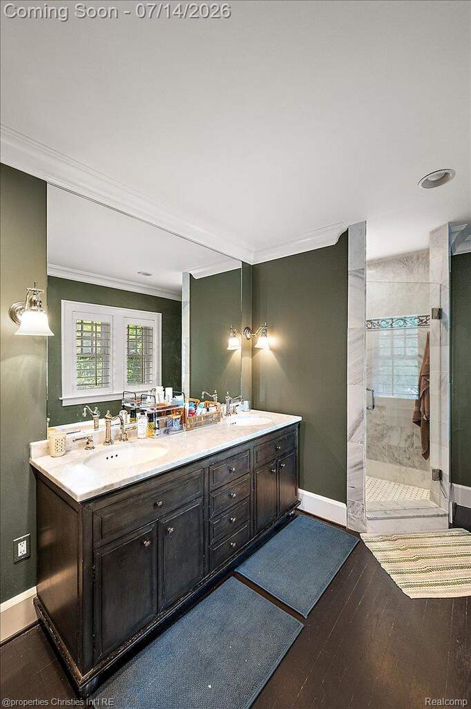 4 Bedroom Single Family Home/House's Image 35