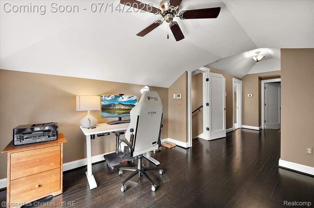 4 Bedroom Single Family Home/House's Image 40