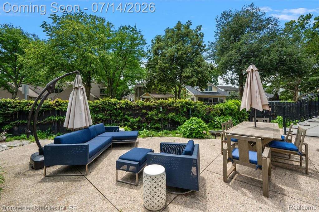 4 Bedroom Single Family Home/House's Image 85