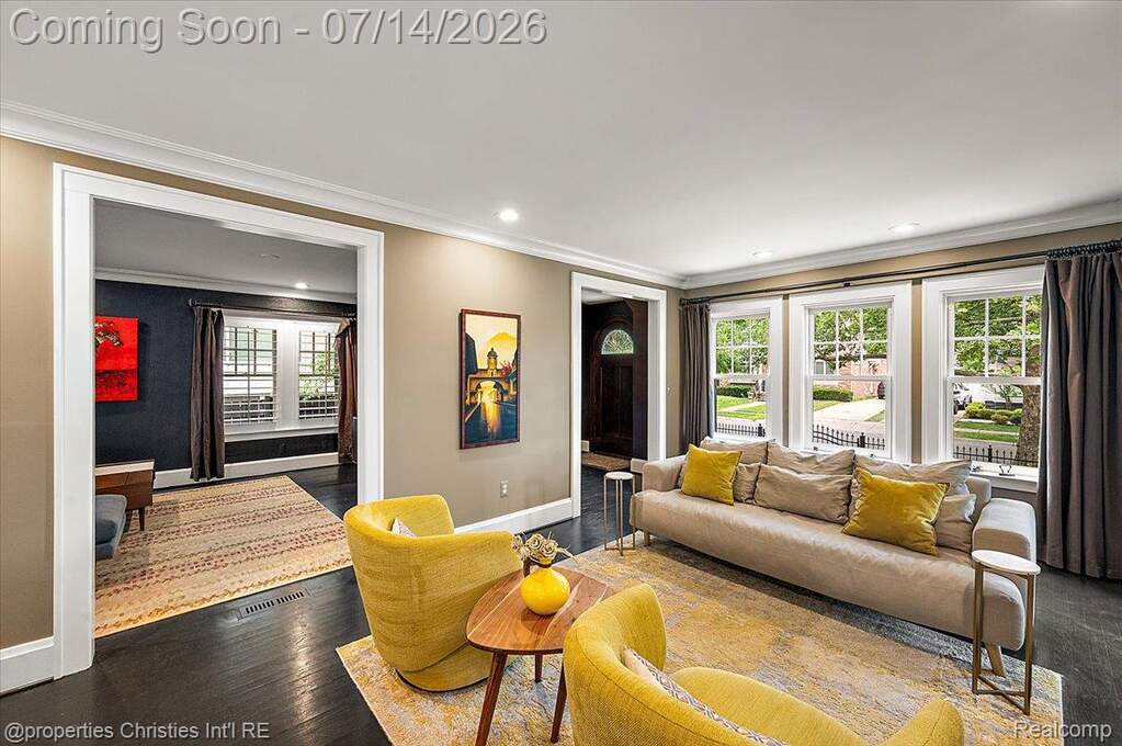 4 Bedroom Single Family Home/House's Image 6
