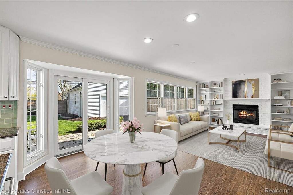 4 Bedroom Single Family Home/House's Image 8